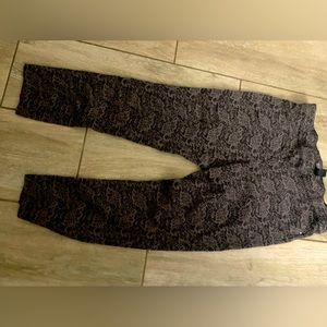 Cute pull up cropped pants